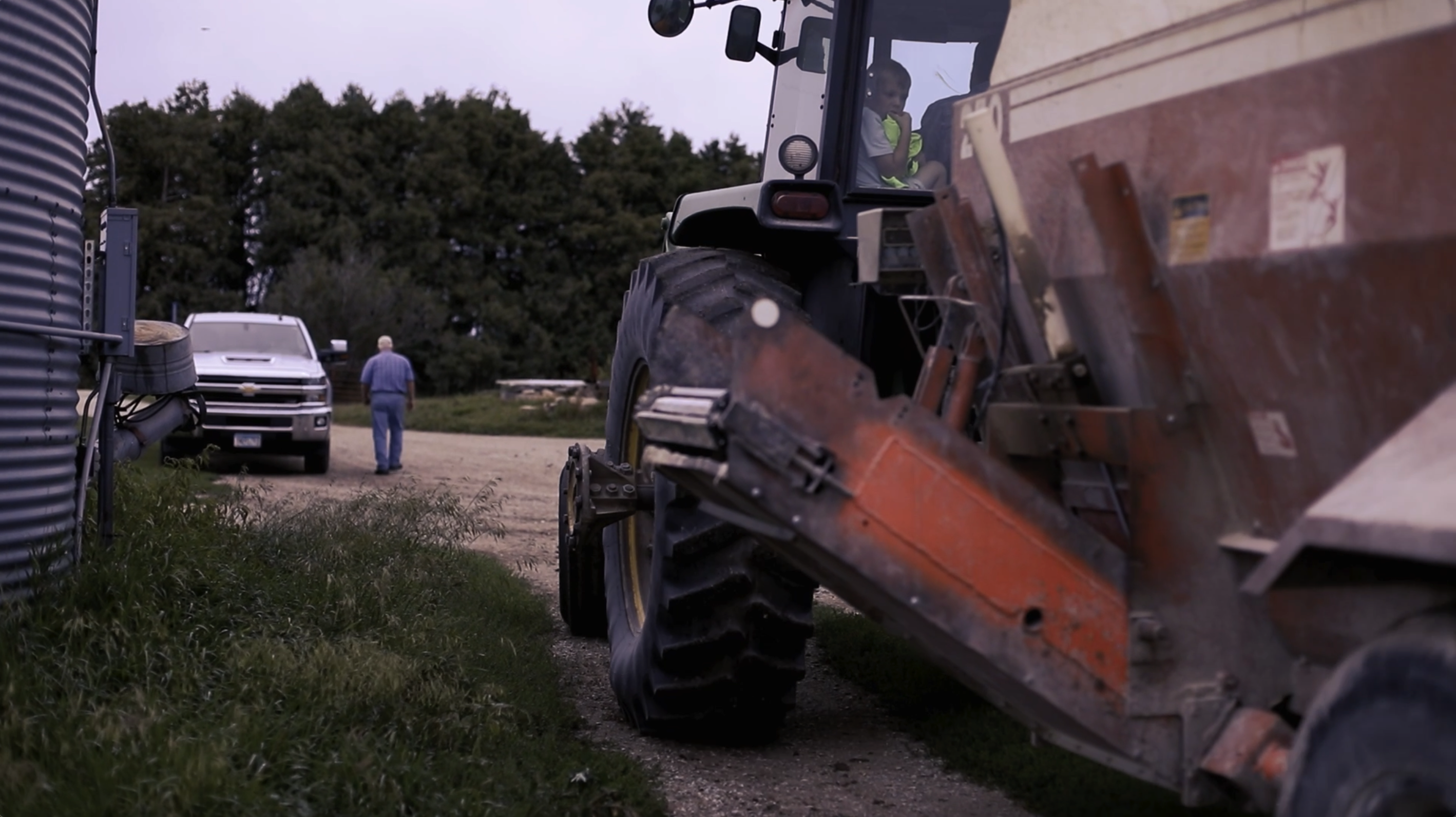 feed-wagon.png